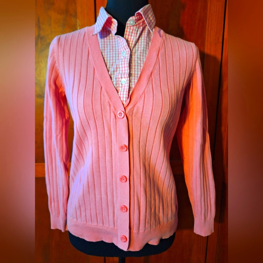IZOD women's pink sweater with dicky collar and faux button front. Size S